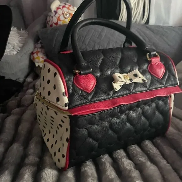 Vintage Betsey Johnson, cooler bag/Pocketbook/Powers/sachel red black white - Picture 4 of 13